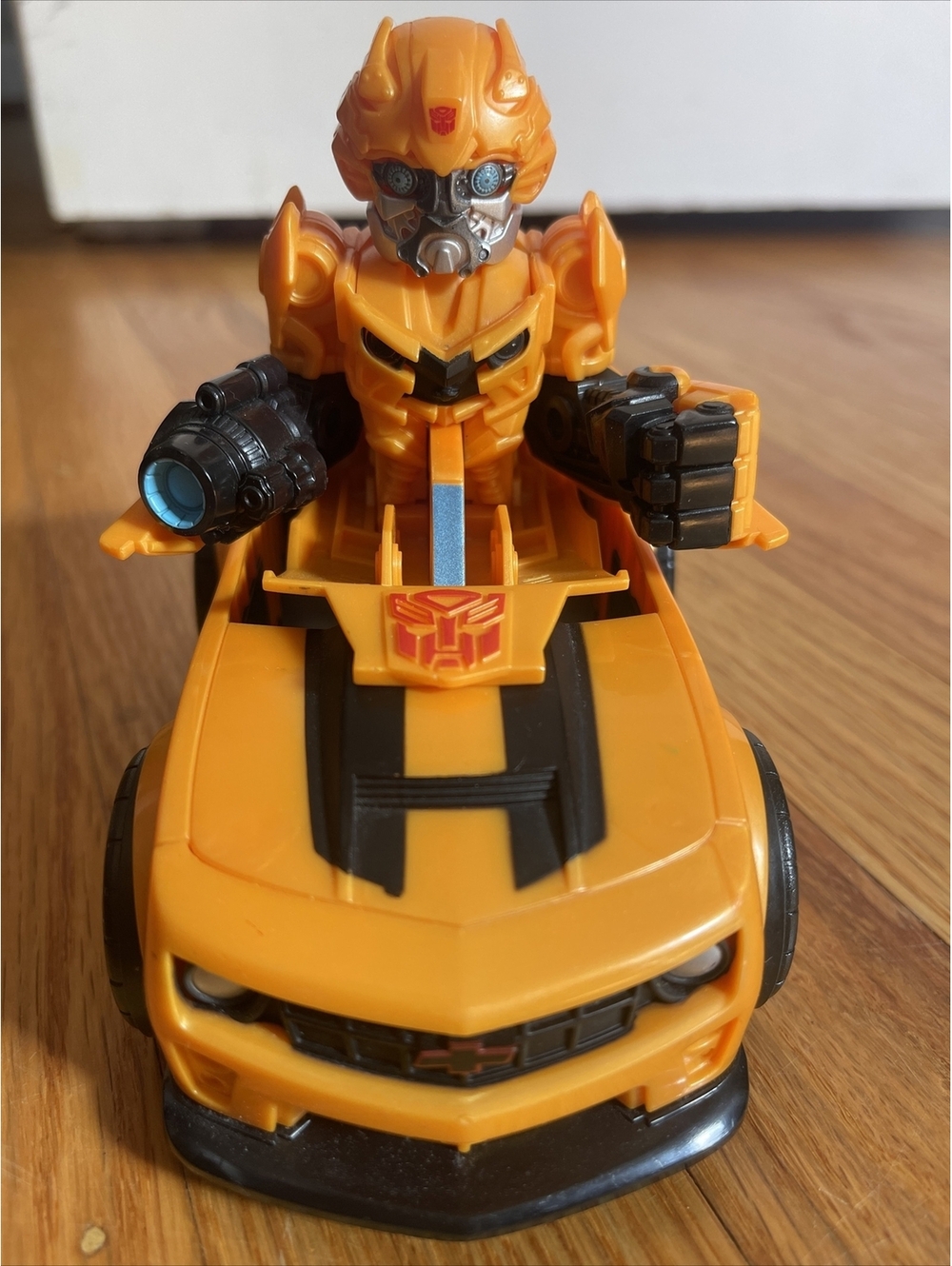 Transformers Bumblebee Bumper Battlers Action Figure Transforms 2008 Hasbro Tomy - Picture 2 of 9